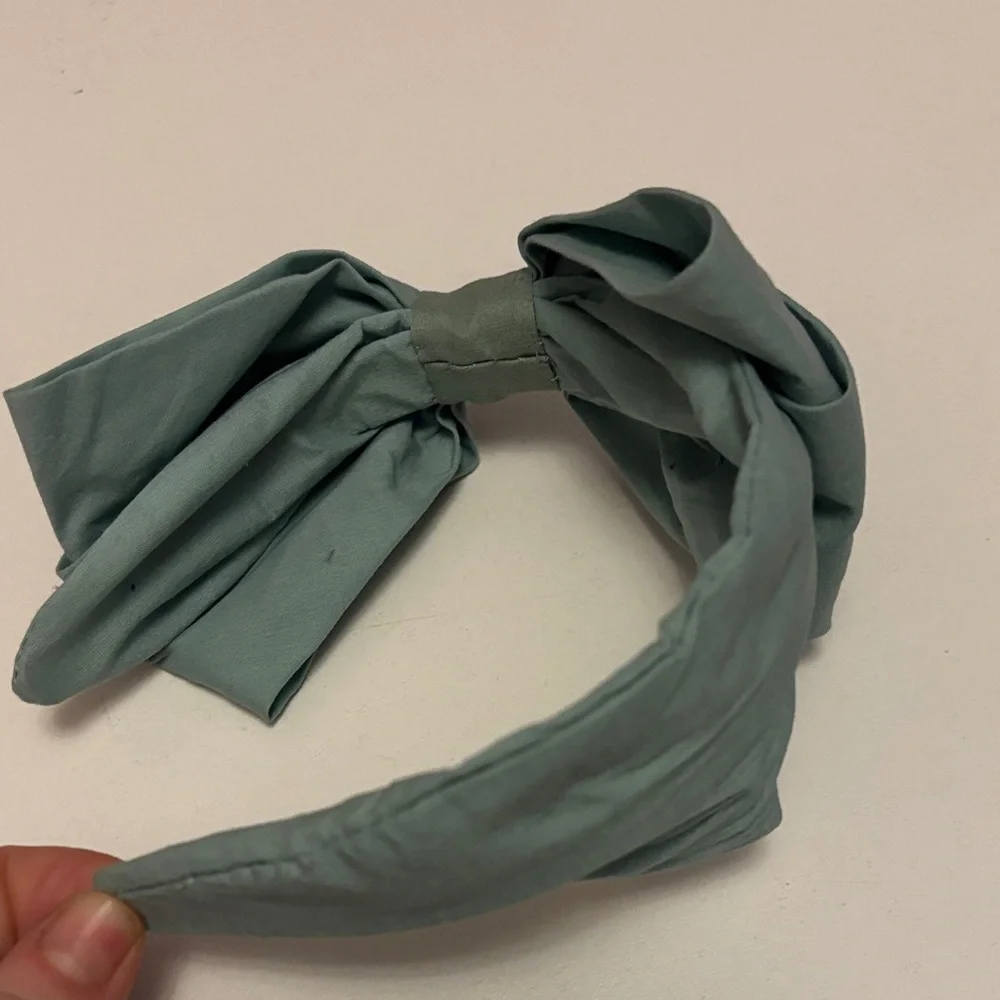 Teal Hair Bow Accessory